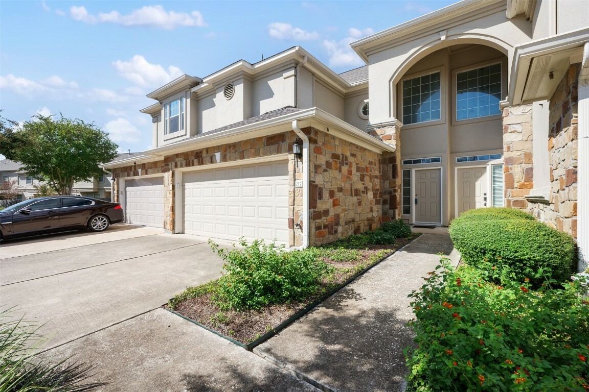 Property Photo: 1101 E Parmer Lane 217 TX 78753