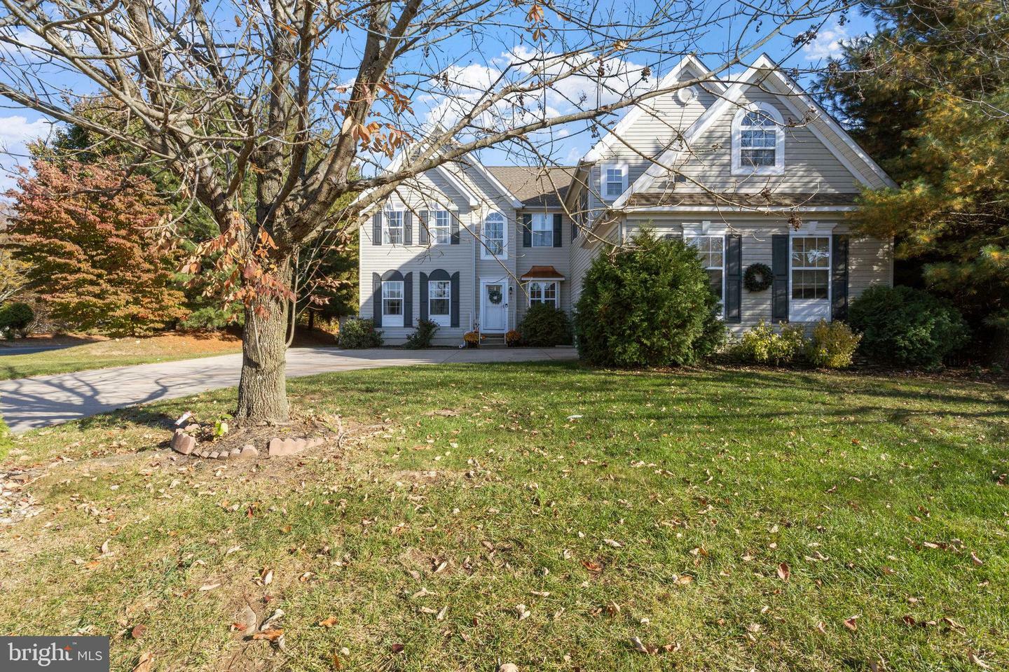 Property Photo:  1 Turnbridge Drive  NJ 08048 