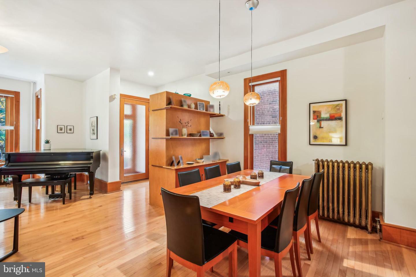 Property Photo:  135 13th Street NE  DC 20002 