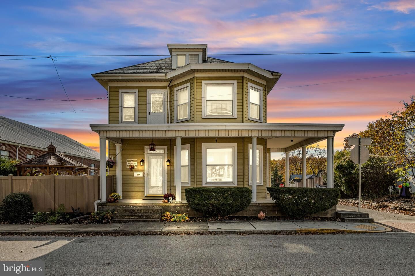 Property Photo:  10 Chestnut Street  PA 17241 