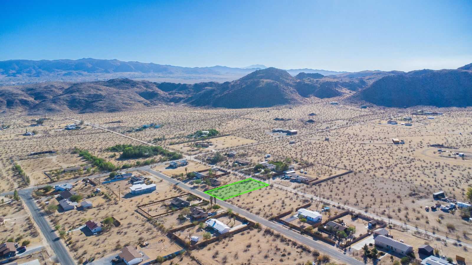 Property Photo:  4820 Avenida Del Sol  CA 92252 