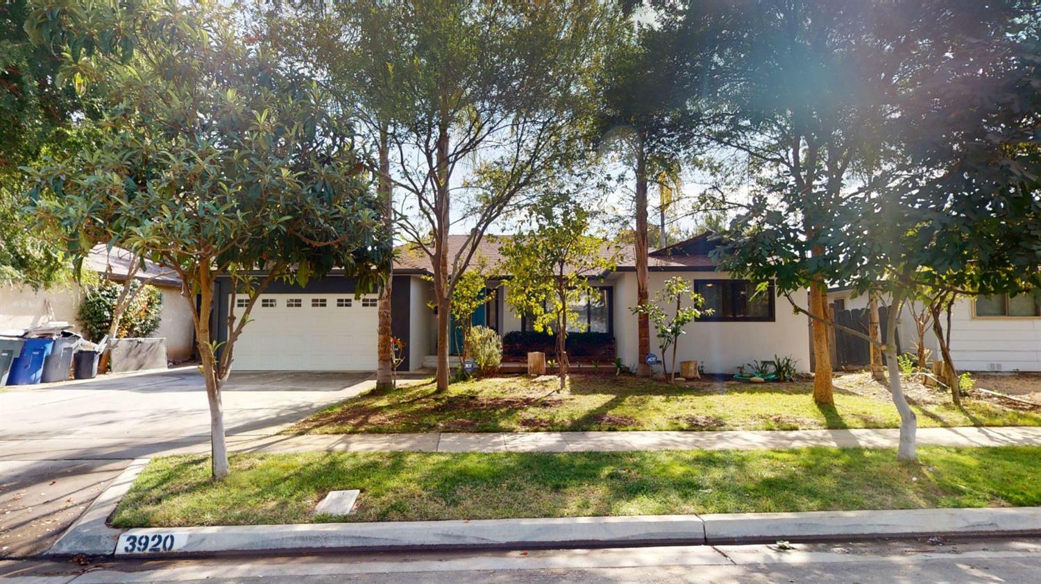 Property Photo:  3920 E Rialto Avenue  CA 93726 