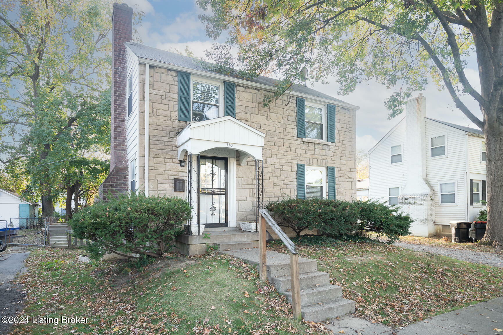 Property Photo:  118 Lawndale Ave  KY 40214 