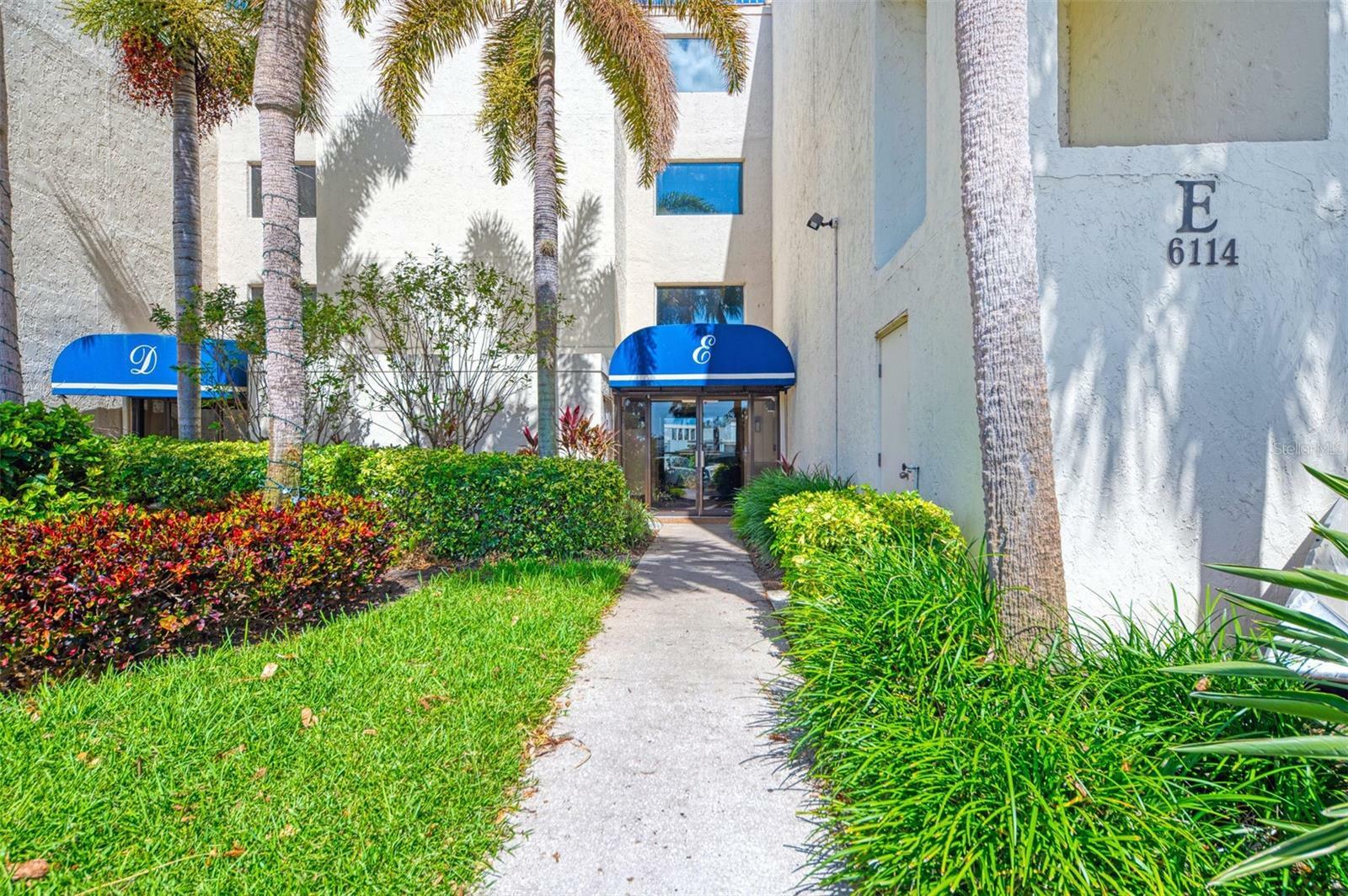 Property Photo:  6114 43rd Street W 407E  FL 34210 