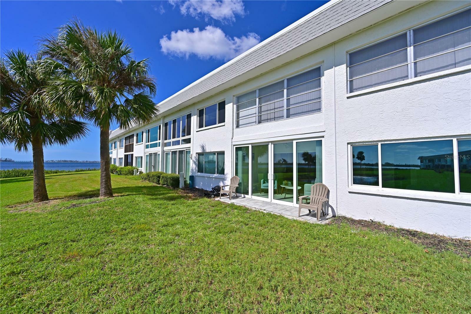 Property Photo: 4720 Independence Drive 4720 FL 34210