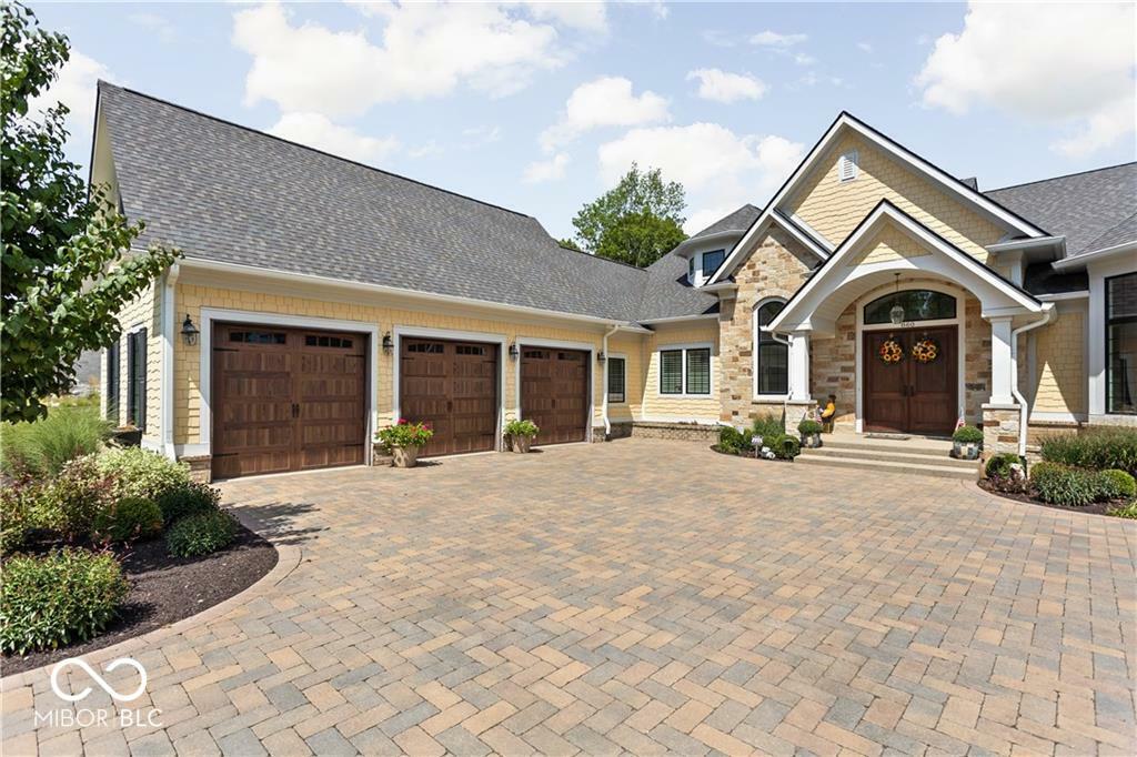 Property Photo:  860 Chatham Hills Boulevard  IN 46074 