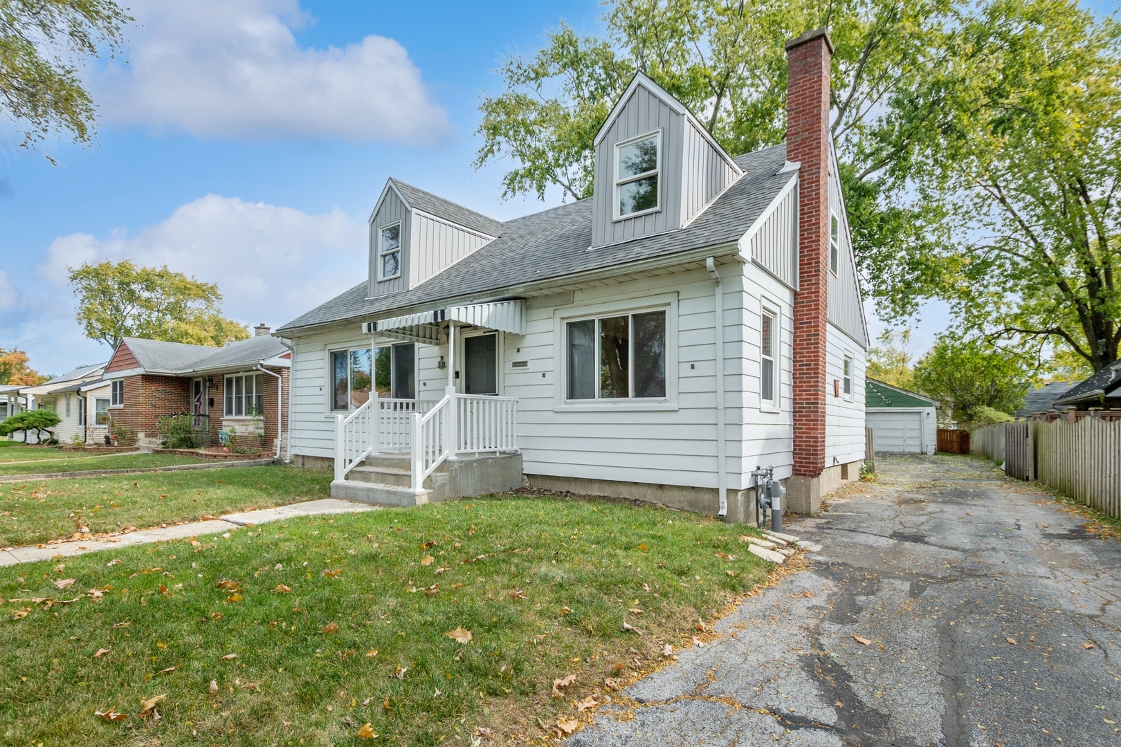 Property Photo:  9243 Lynwood Drive  IL 60453 