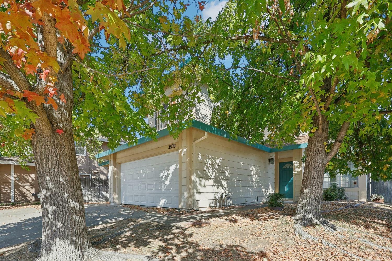 Property Photo:  3839 Fawn Run Way  CA 95843 