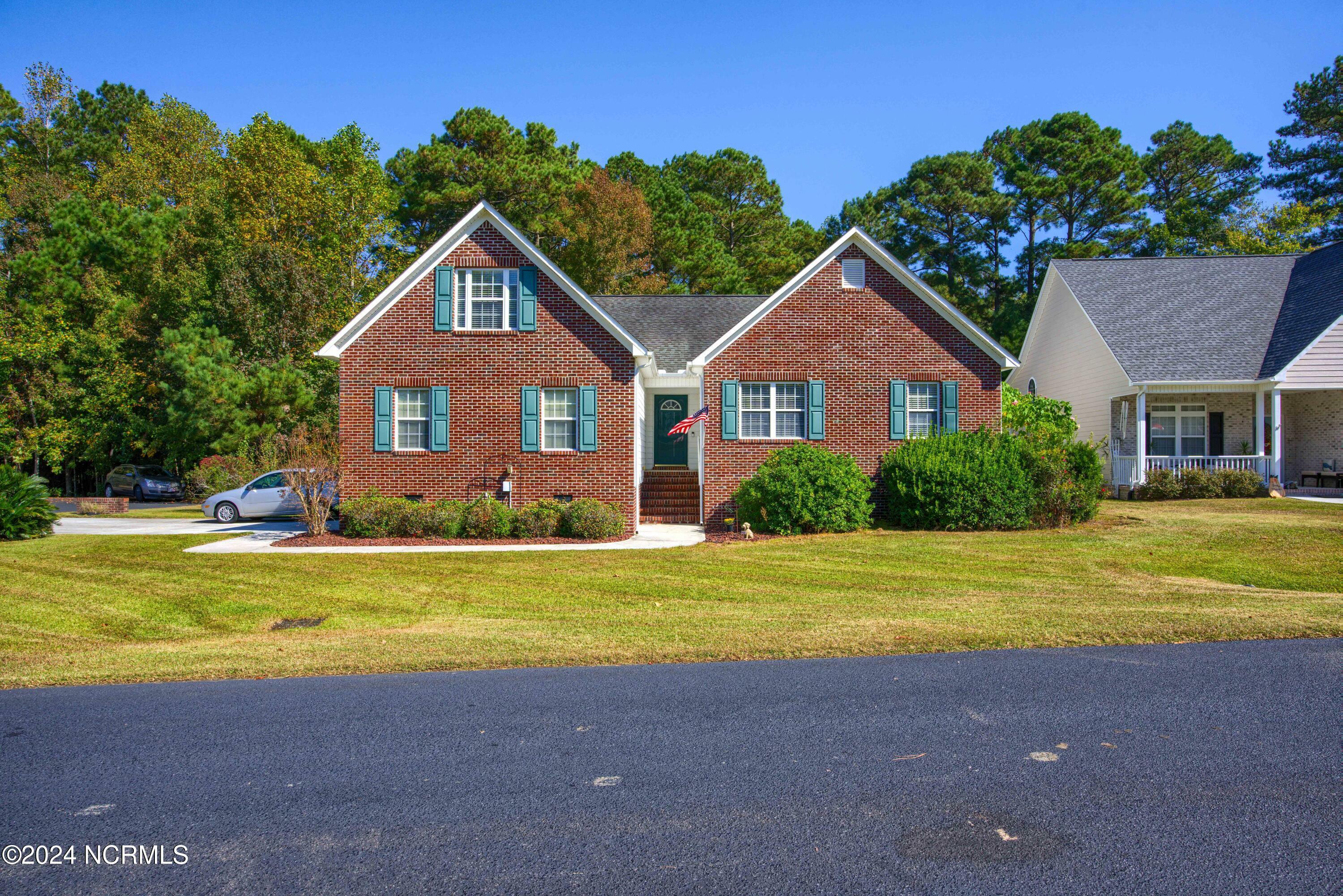 Property Photo:  300 Sea Urchin Cove  NC 28460 