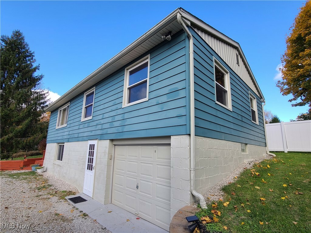 Property Photo:  14823 S Cheshire Street  OH 44021 