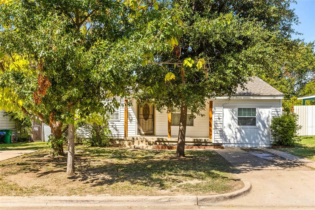 Property Photo:  5312 Townsend Drive  TX 76115 