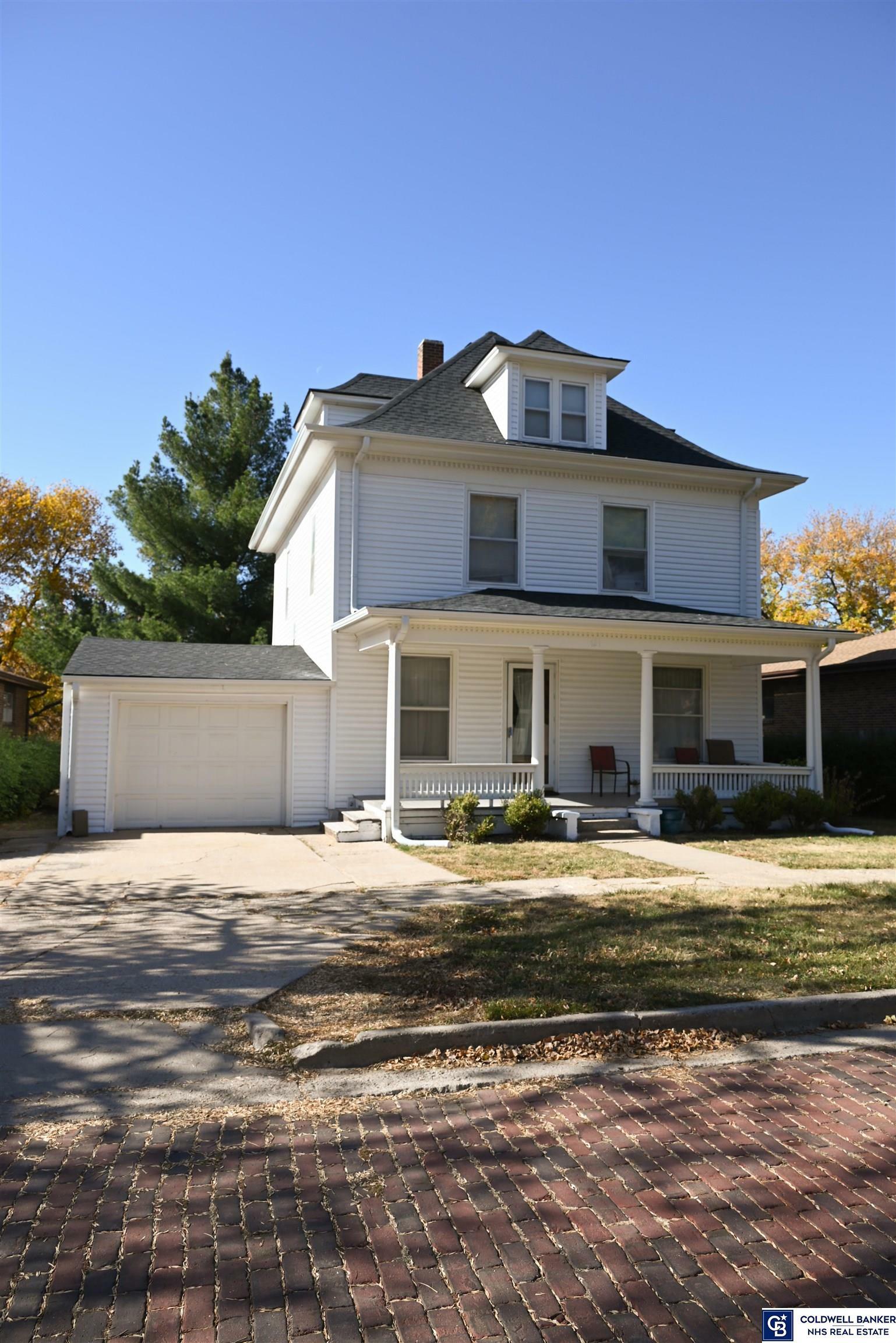 Property Photo:  721 N Iowa Avenue  NE 68467 