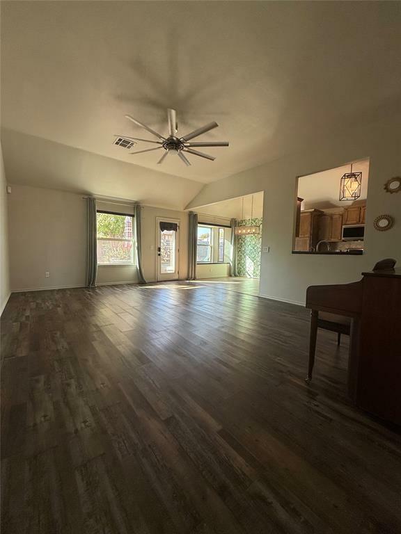 Property Photo:  901 Redwood Creek Drive  OK 73099 