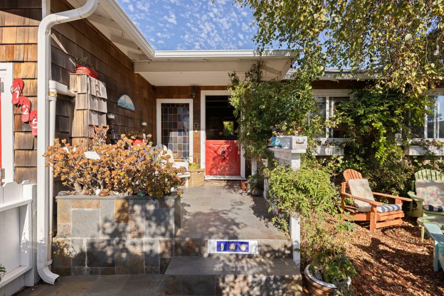 Property Photo:  425 1st Avenue  CA 94019 