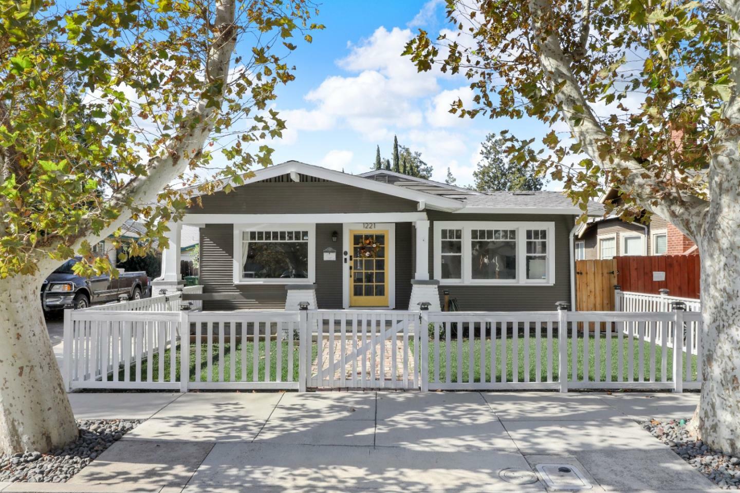 Property Photo:  1221 Adam Street  CA 95376 