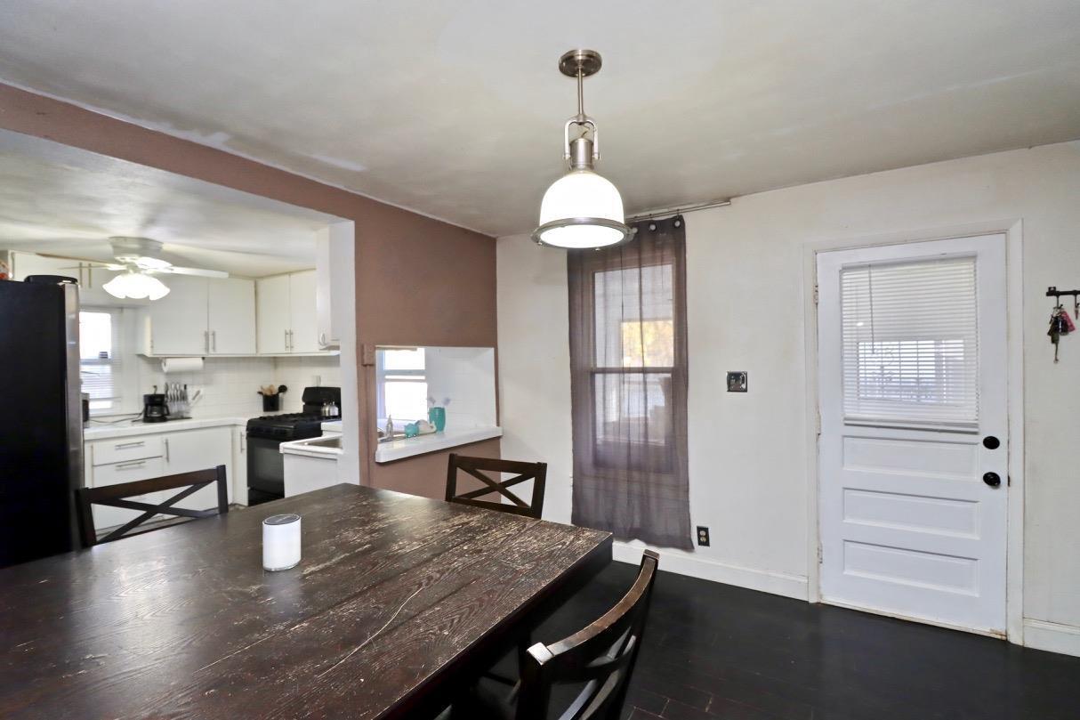Property Photo: 1207 Oak Street WI 53511