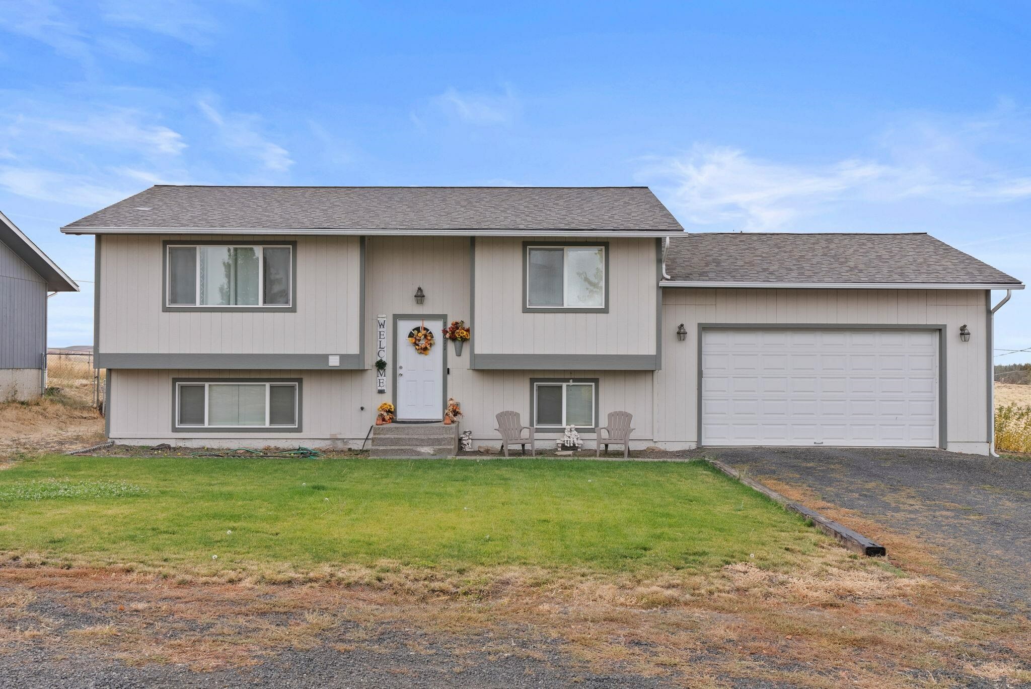 Property Photo:  16611 W W Lakeside Dr  WA 99022 