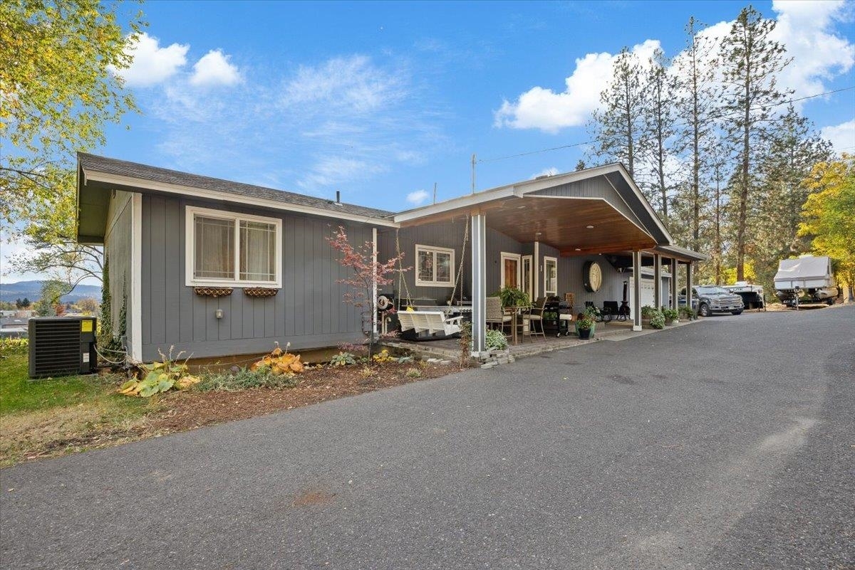 Property Photo:  8406 E Wellesley Ave  WA 99212 