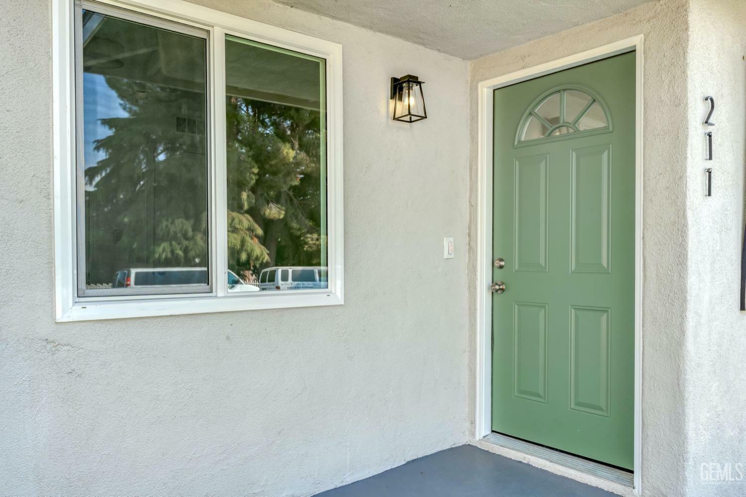 Property Photo:  211 S Milham Drive  CA 93307 