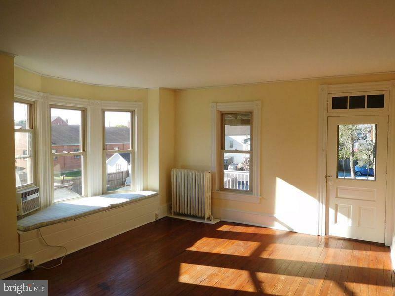 Property Photo:  40 N Hazel Street  PA 17545 