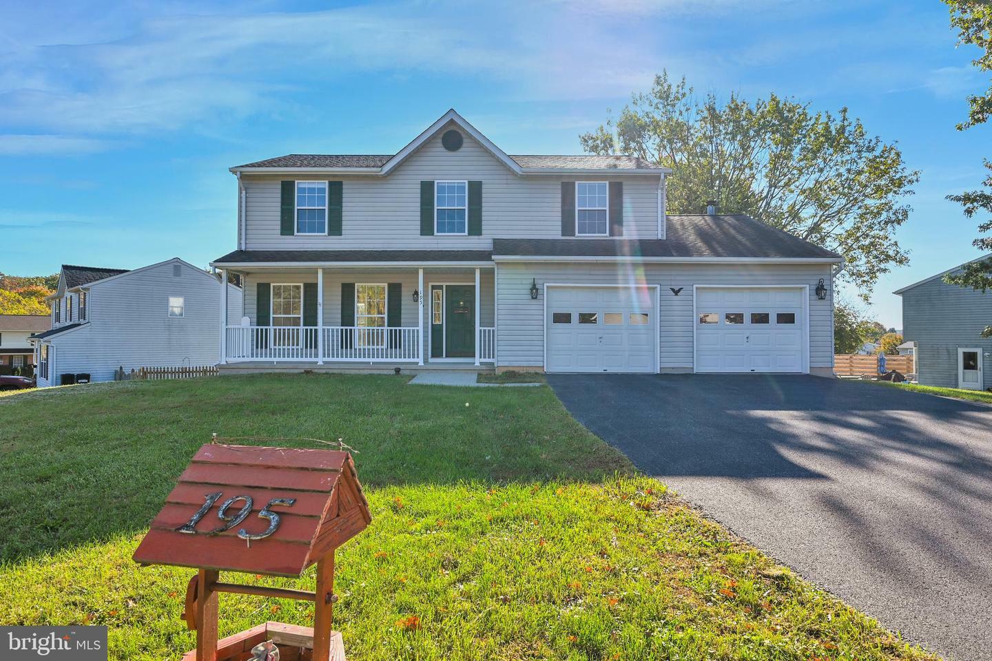 Property Photo:  195 Pheasant Run Lane  PA 17331 