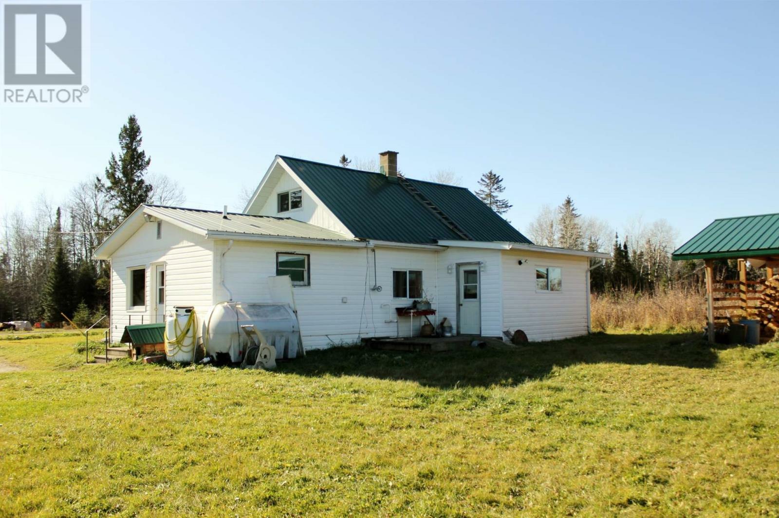 Property Photo:  516 Berg Rd  ON P0W 1N0 