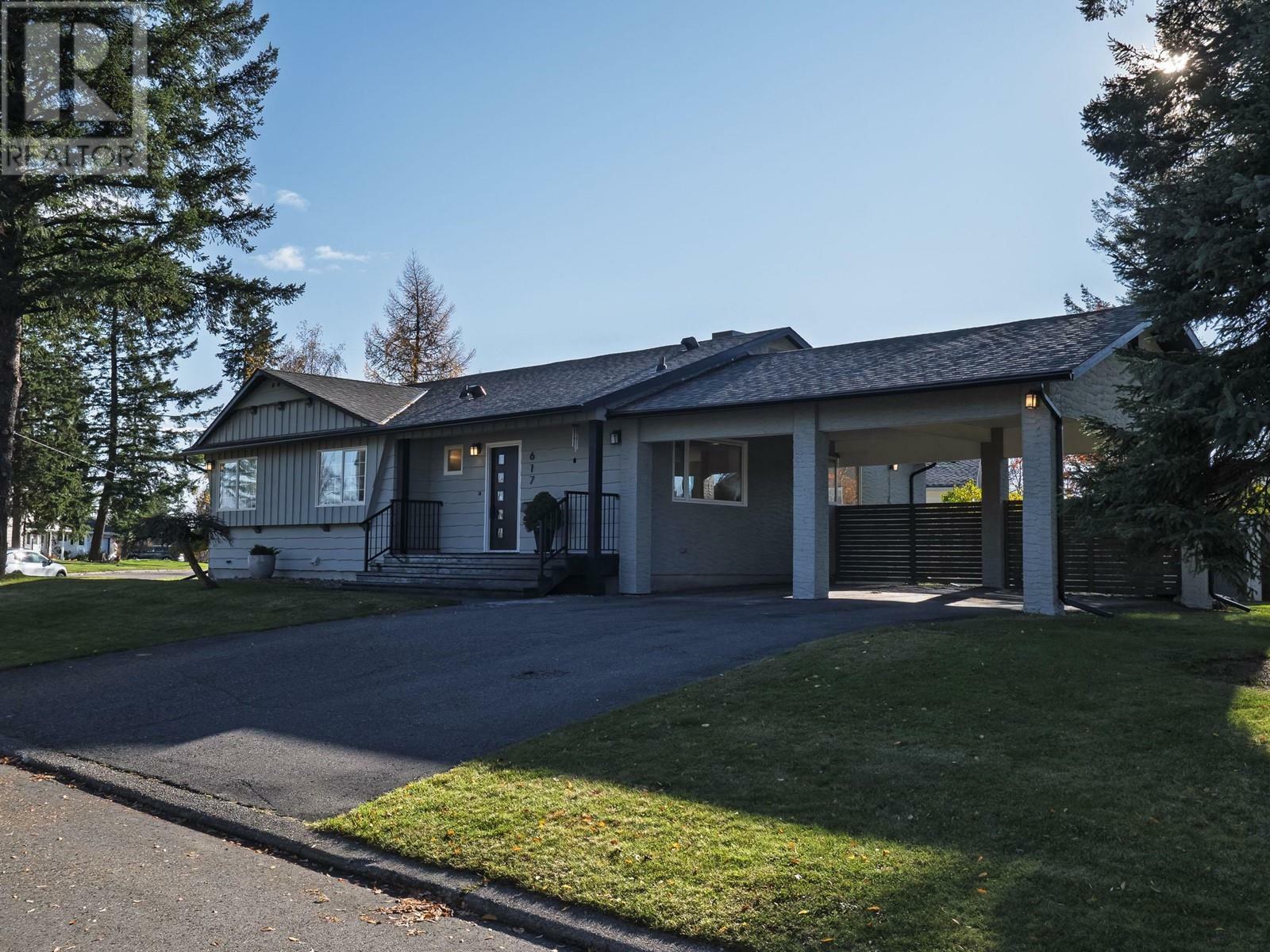 Property Photo:  617 Radcliffe Drive  BC V2M 3N8 