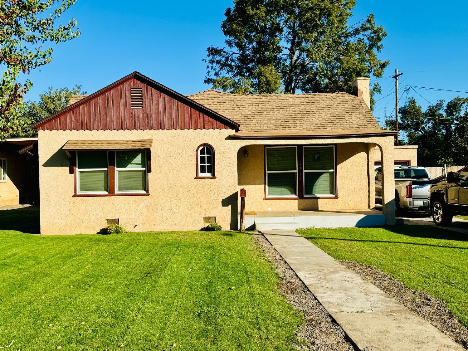 Property Photo:  2965 E University Avenue  CA 93703 