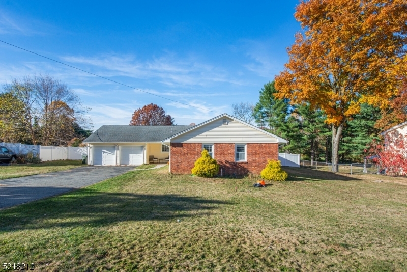 Property Photo:  7 Indian Spring Rd  NJ 07828 