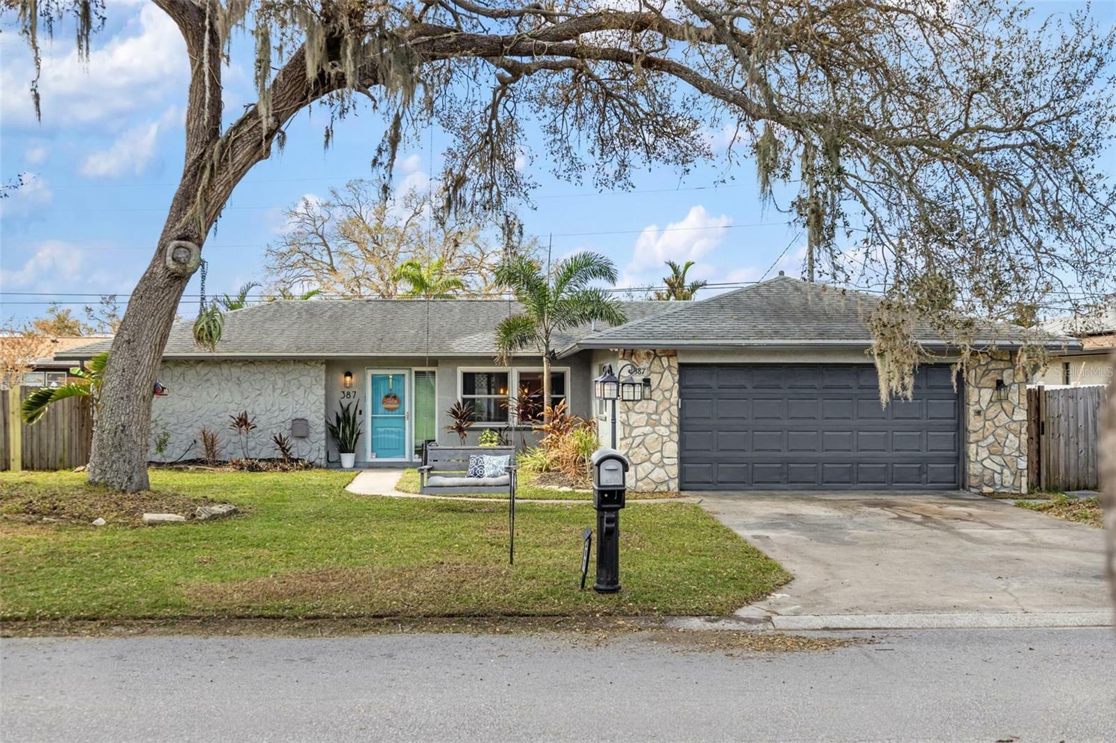 387 Dorchester Drive  Venice FL 34293 photo