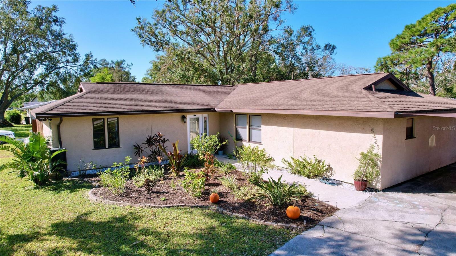 5423 Carmen Avenue  Sarasota FL 34235 photo