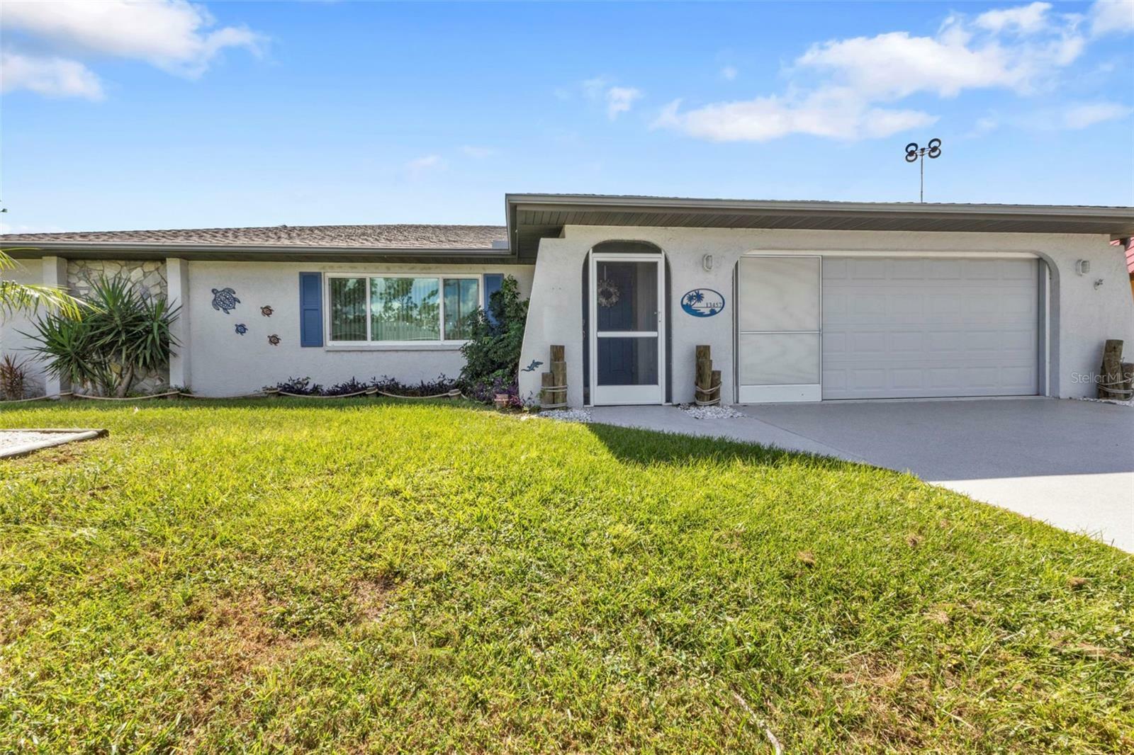 Property Photo:  13457 Hopewell Avenue  FL 33981 