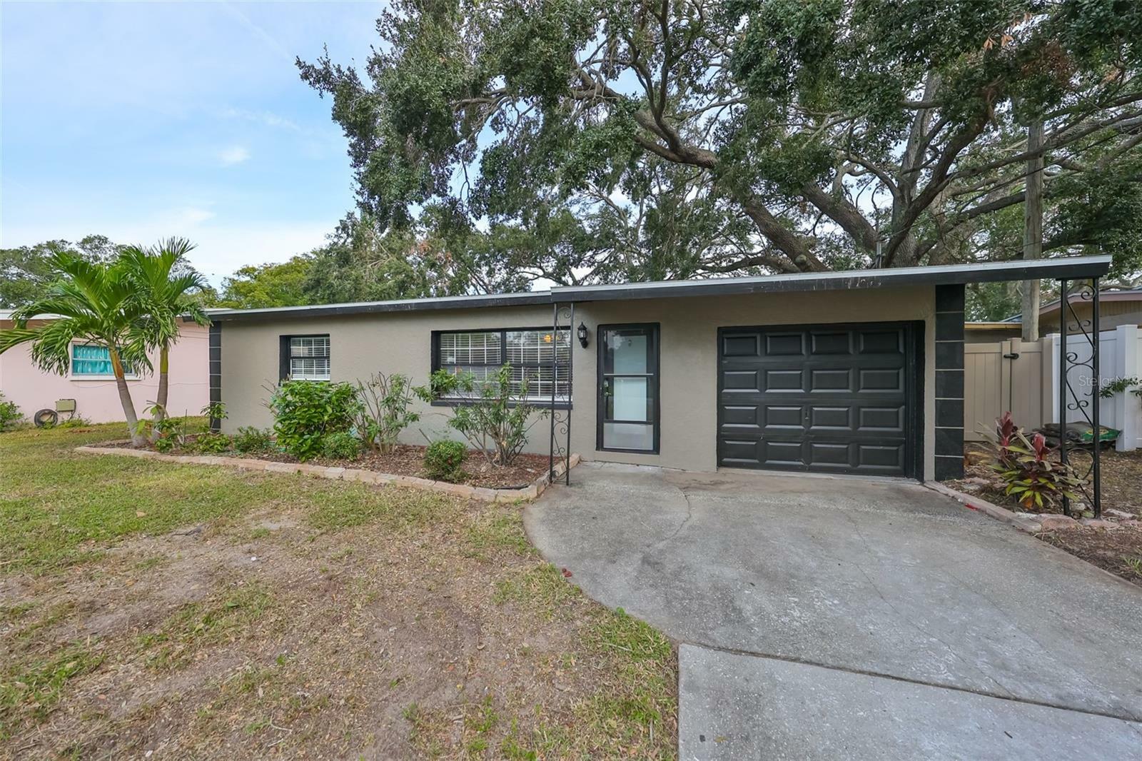 Property Photo: 664 Frederica Lane FL 34698