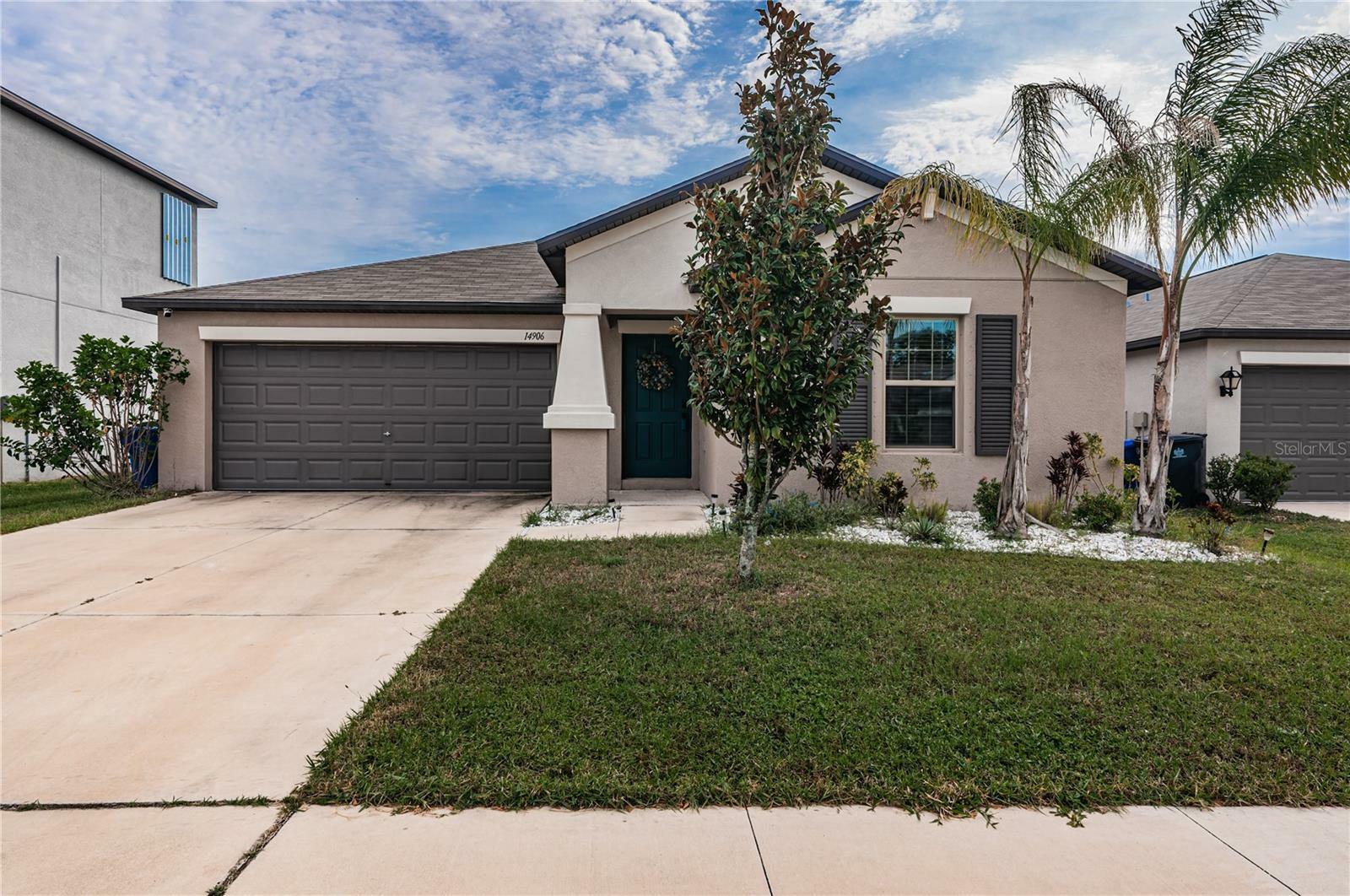 Property Photo:  14906 Imperial Purple Lane  FL 33598 