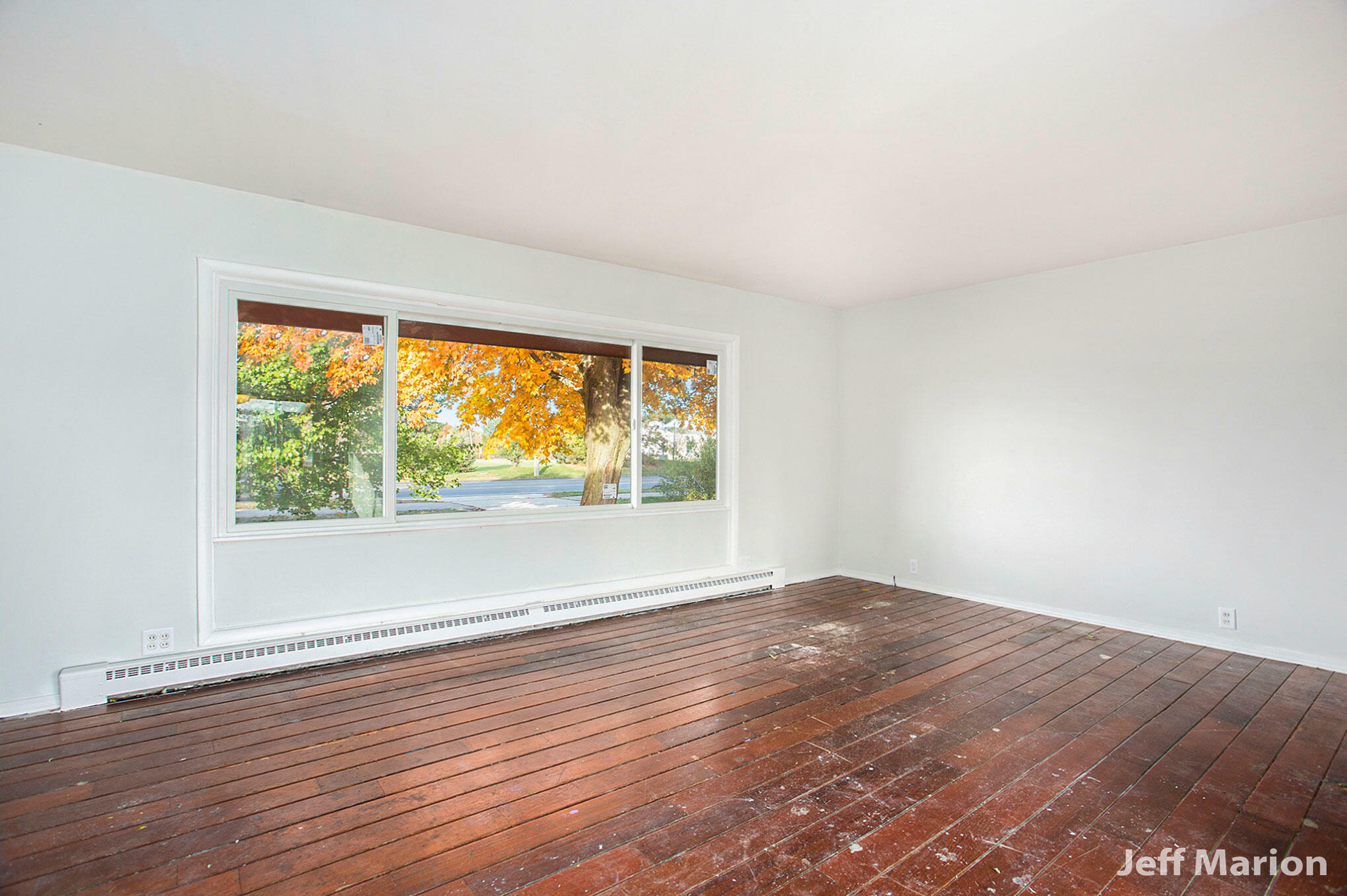 Property Photo:  1828 Leffingwell Avenue NE  MI 49525 