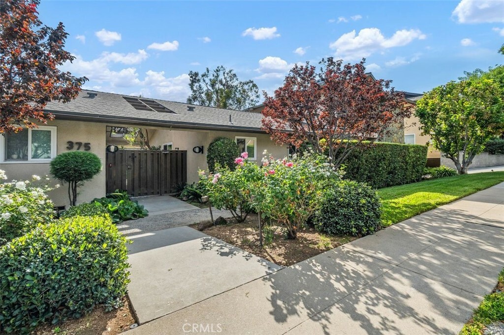 Property Photo:  375 Cliff Drive 11  CA 91107 