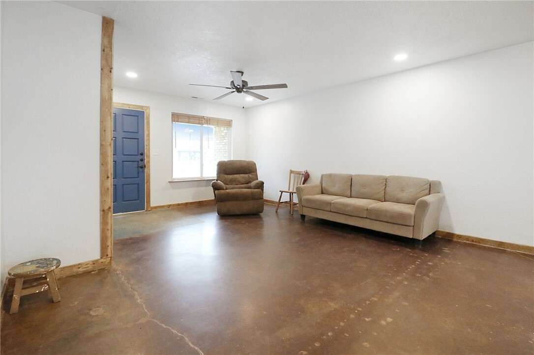 Property Photo:  1304 Daline Street  AR 72762 