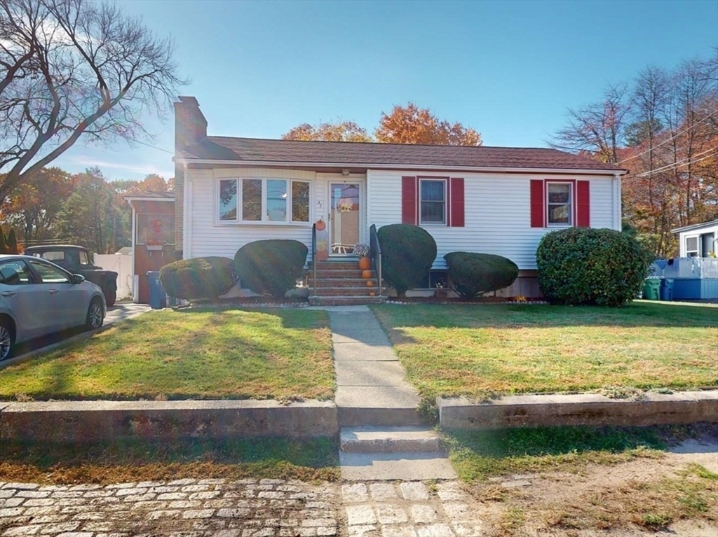 Property Photo:  32 Hillcrest Rd  MA 01803 