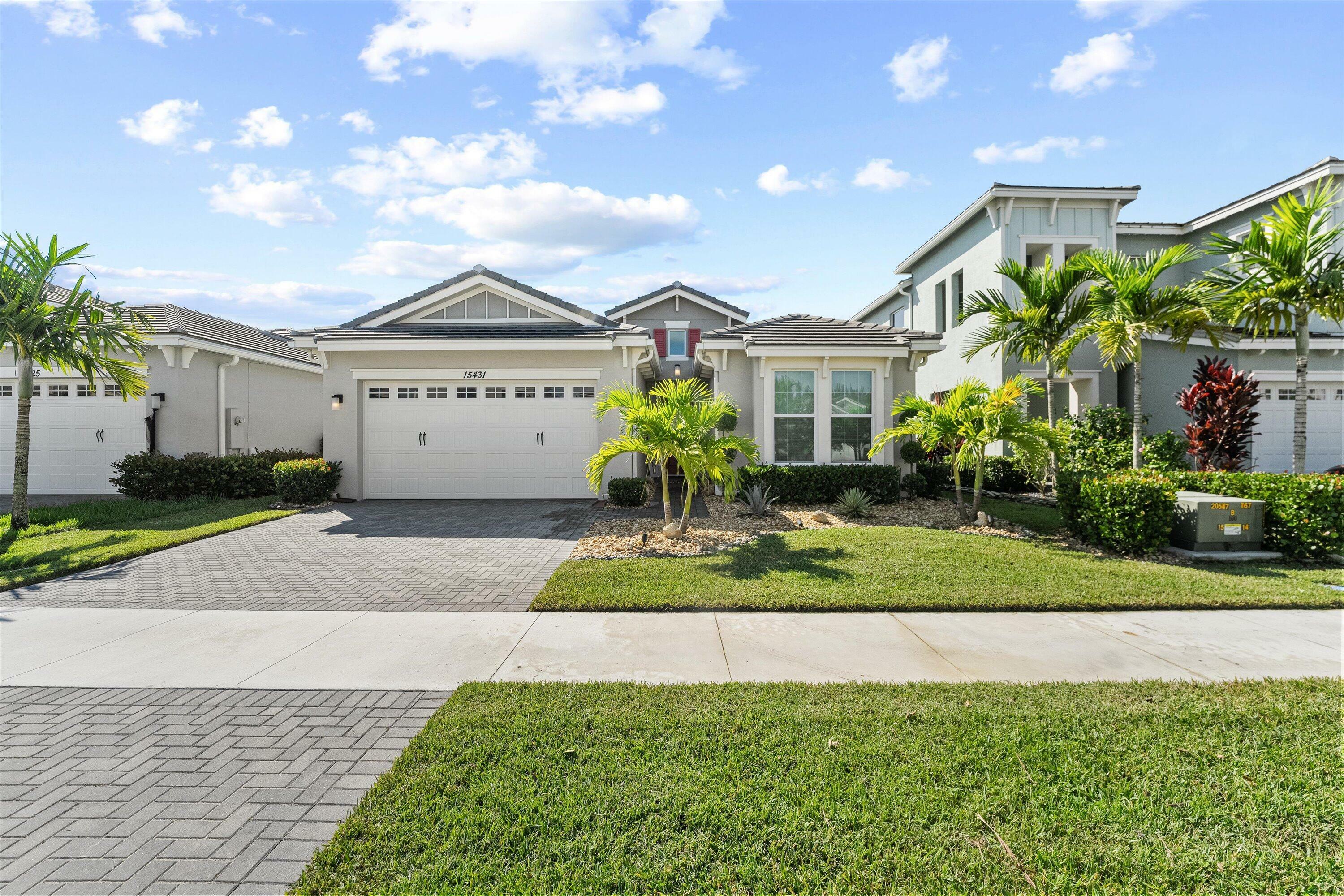 Property Photo:  15431 Goldfinch Circle  FL 33470 