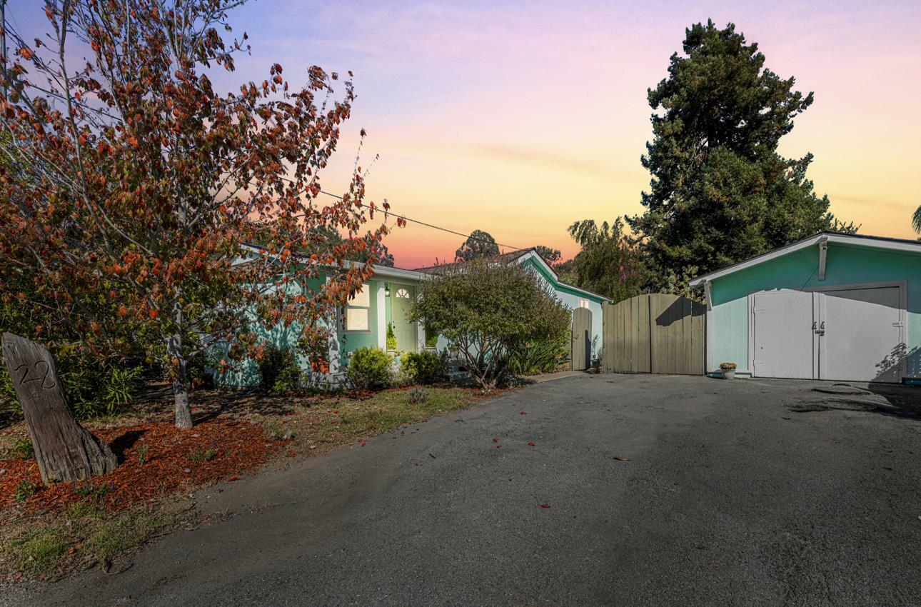 Property Photo:  28 Crow Avenue  CA 95076 