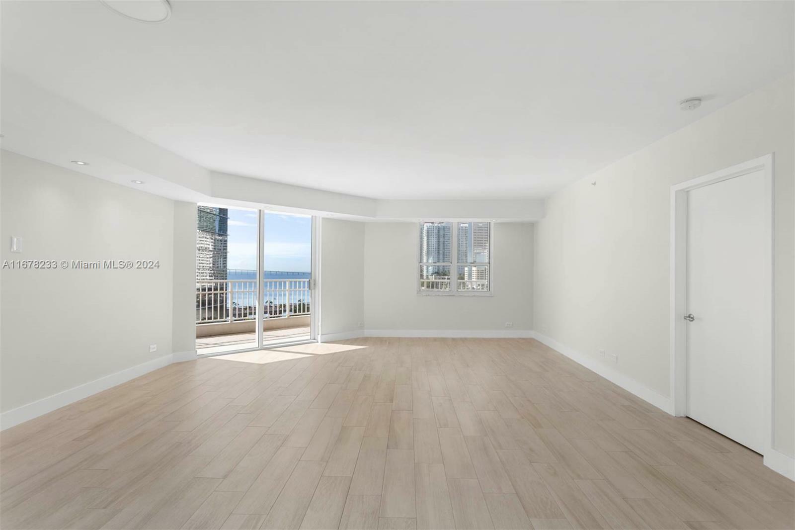 Property Photo:  701 E Brickell Key Blvd 812  FL 33131 