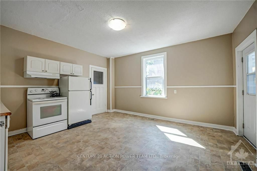 Property Photo:  302 Joffre Belanger Way  ON K1L 5K6 