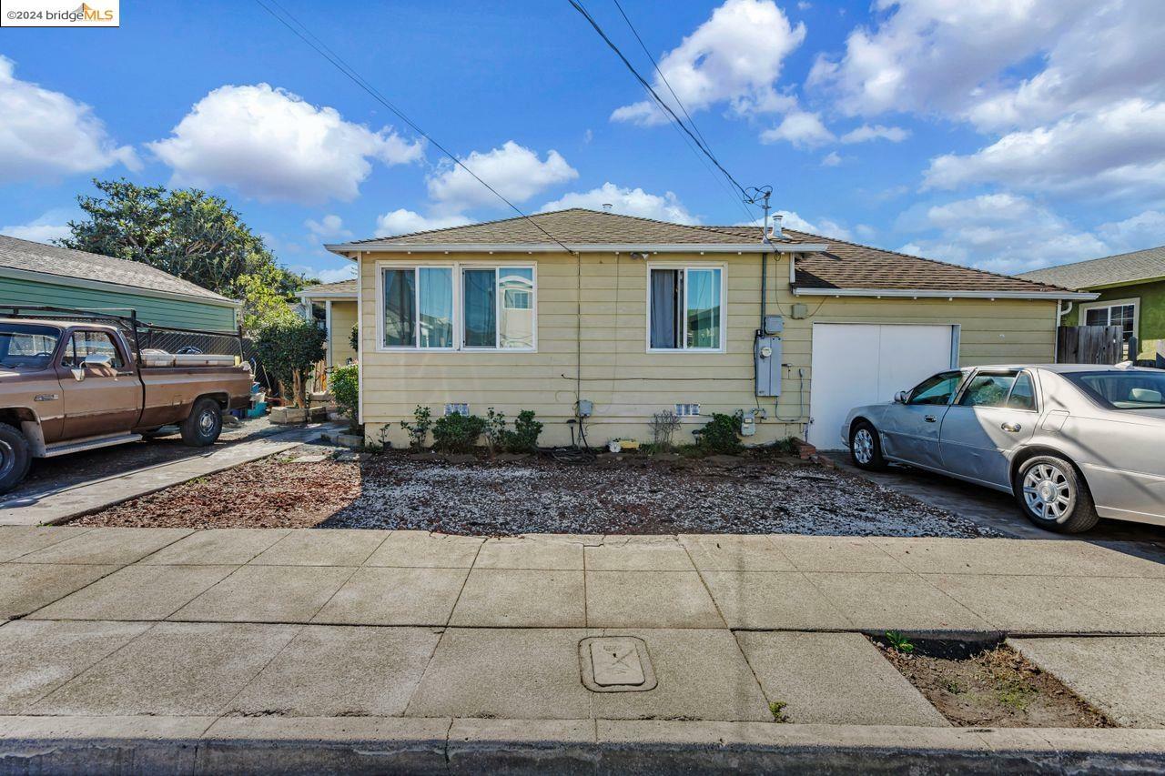 Property Photo:  2366 Esmond Ave  CA 94804 