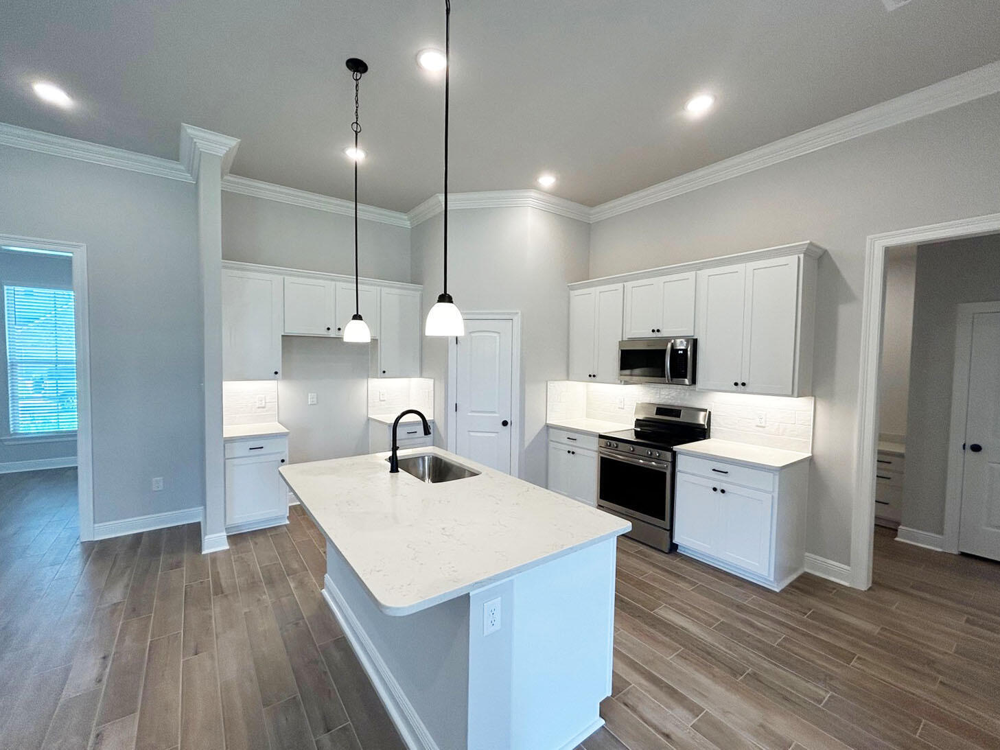 Property Photo: 155 Lumen Loop FL 32439
