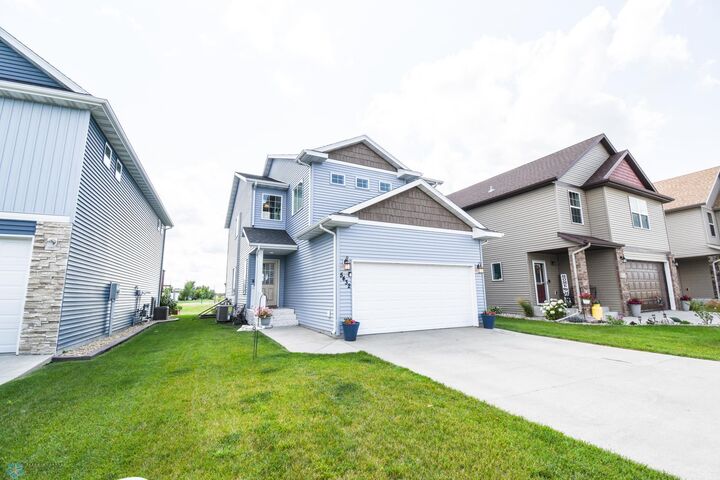 5432 49th Avenue S  Fargo ND 58104 photo