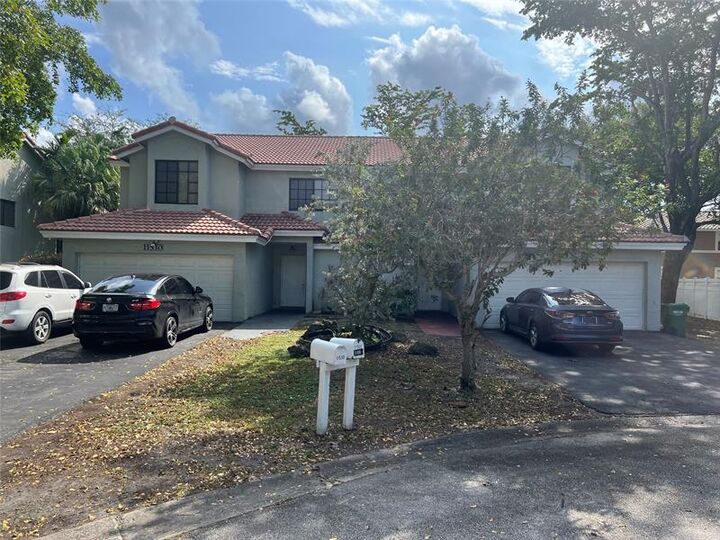 Property Photo: 11530-32 NW 43rd St FL 33065