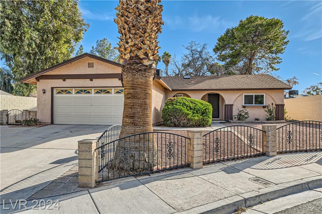 Property Photo: 3719 Lorraine Lane NV 89120