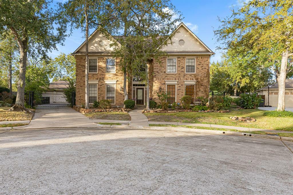 Property Photo:  15207 Redwood Run Court  TX 77062 