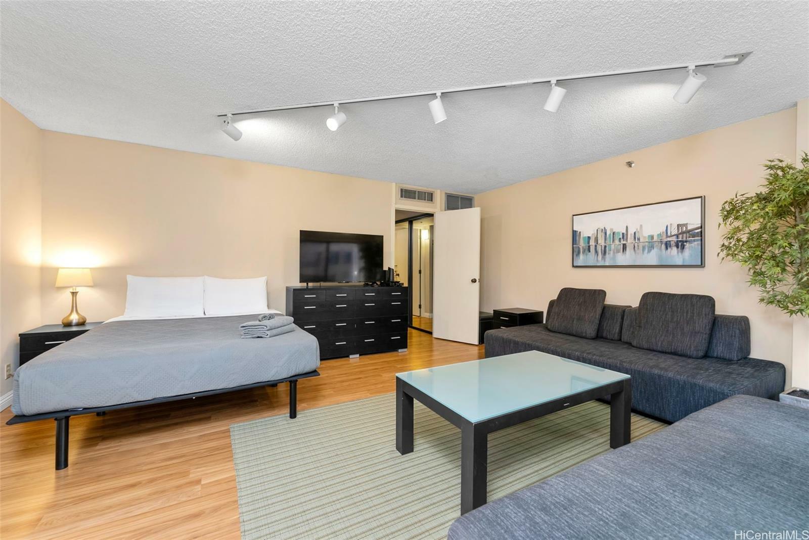 Property Photo:  1088 Bishop Street 512  HI 96813 