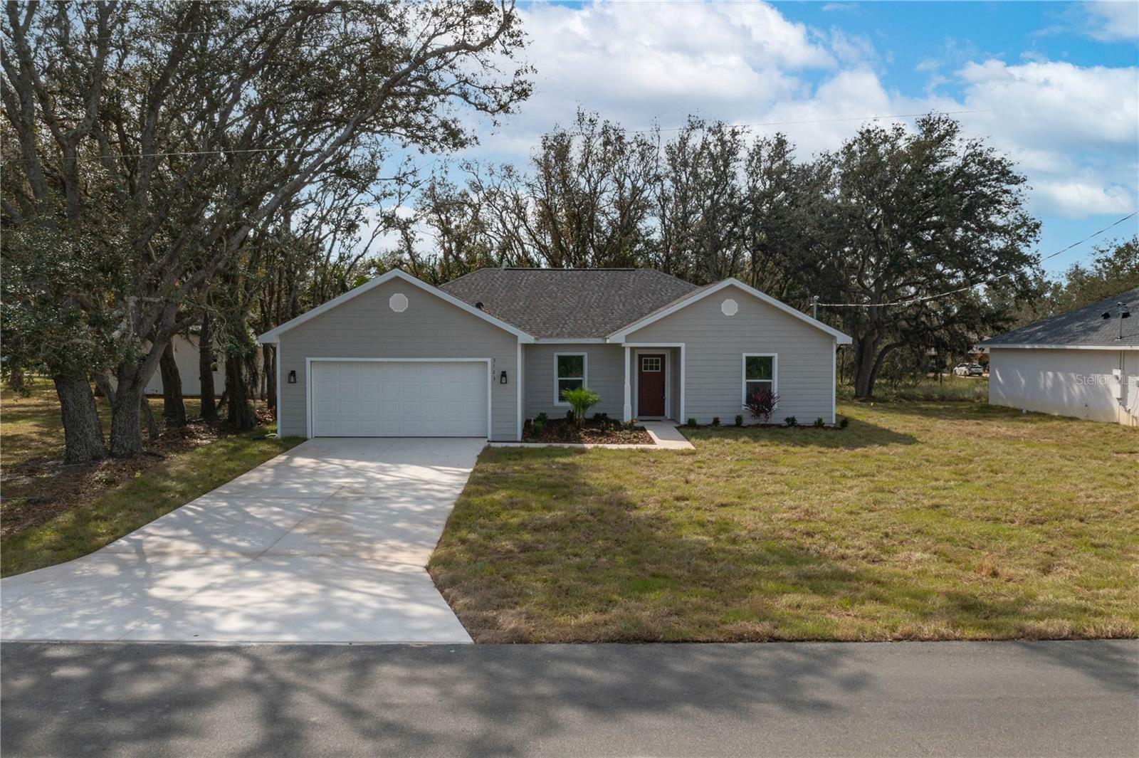 Property Photo: 3123 W County Line Road R FL 33825